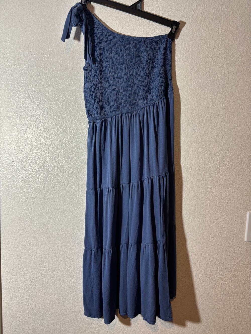 Merokeety Women's Size S One-Shoulder Sleeveless Smocked Midi Dress Blue